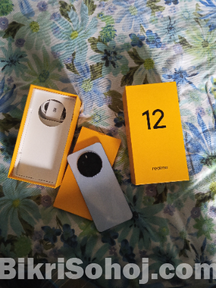 realme 12